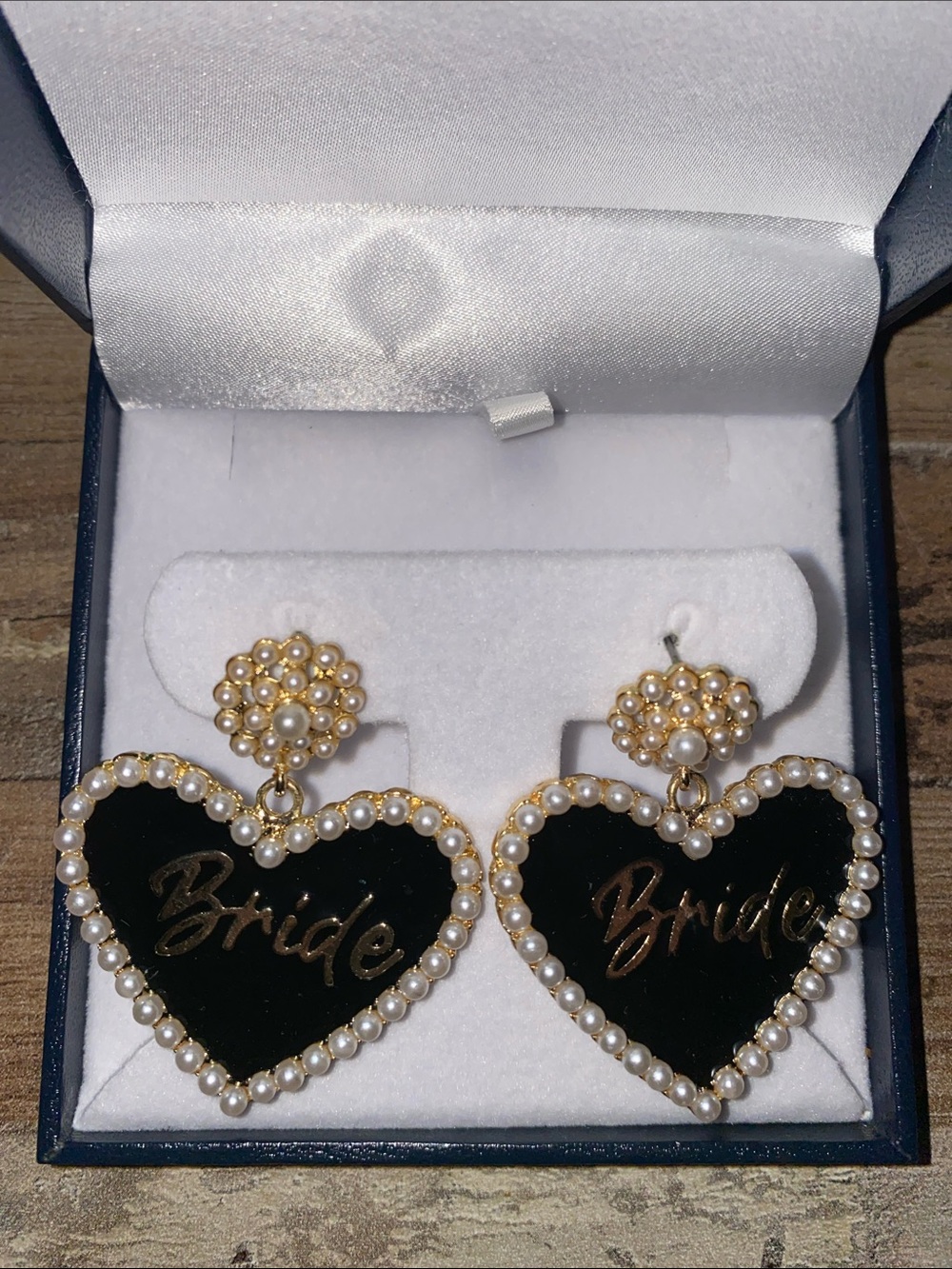 Black Pearl Bride Earrings